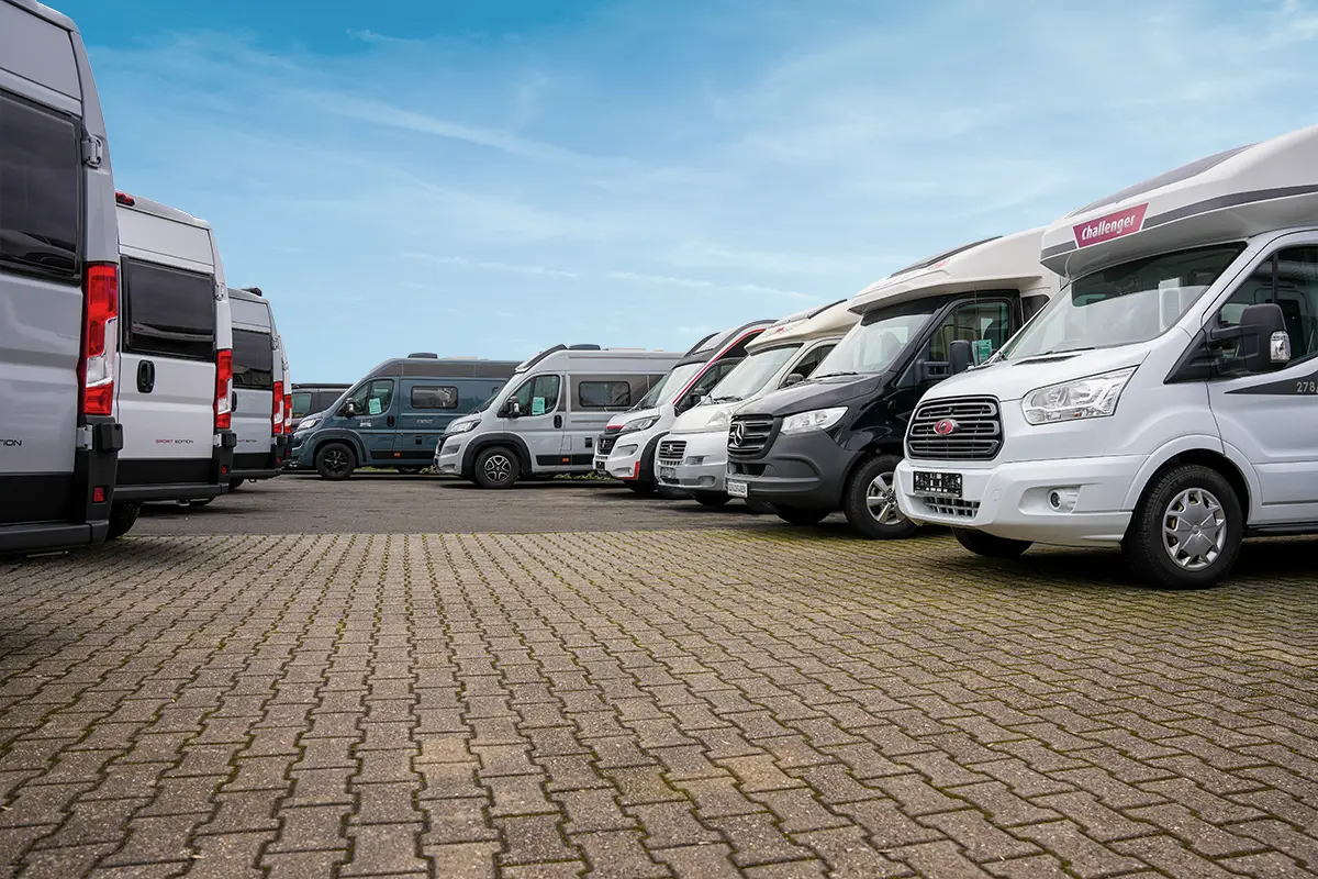 gebrauchte_wohnmobile_ausstellung Ausstellungsfläche gebrauchte Wohnmobile